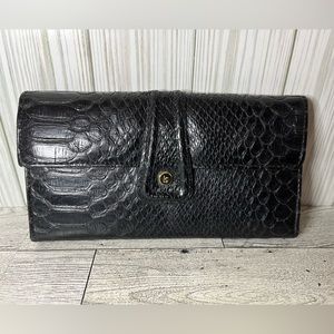 Liz Claiborne Black Women's Texture Checkbook Wallet